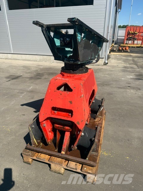 CAT 316/318/320 rotary vibratory compactor جرافات عكسية