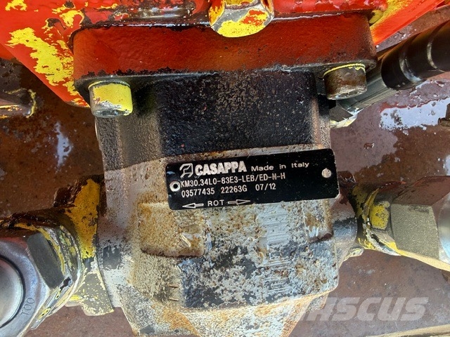 CAT 316/318/320 rotary vibratory compactor جرافات عكسية