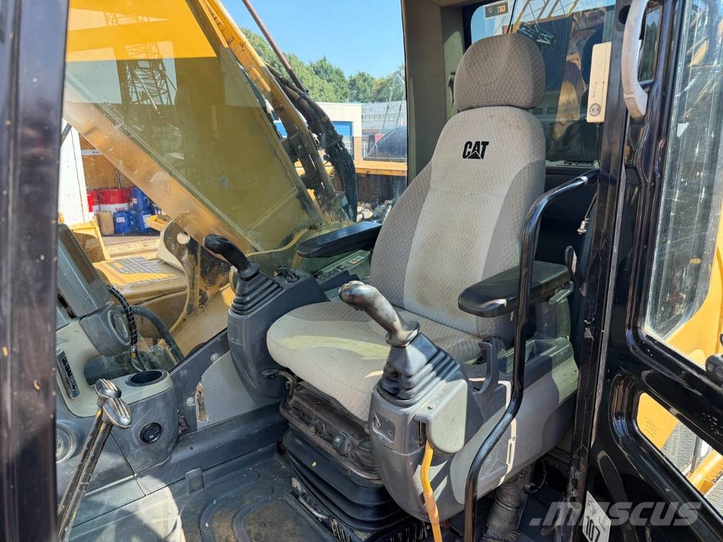 CAT 325 D L LONG REACH 18M Grävmaskiner med lång räckvidd