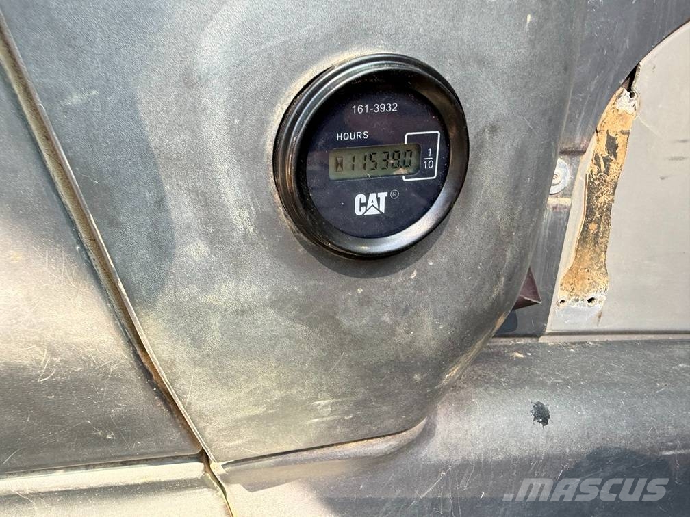 CAT 325 D L LONG REACH 18M Grävmaskiner med lång räckvidd