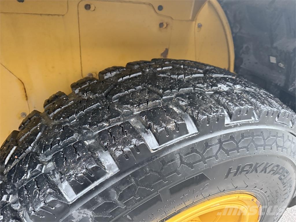 CAT 918M Wheel loaders
