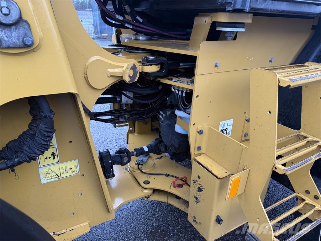 CAT 918M Wheel loaders