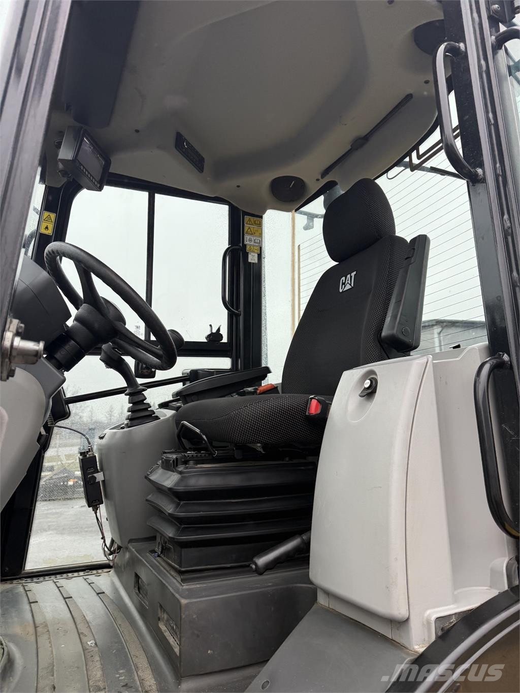 CAT 918M Wheel loaders