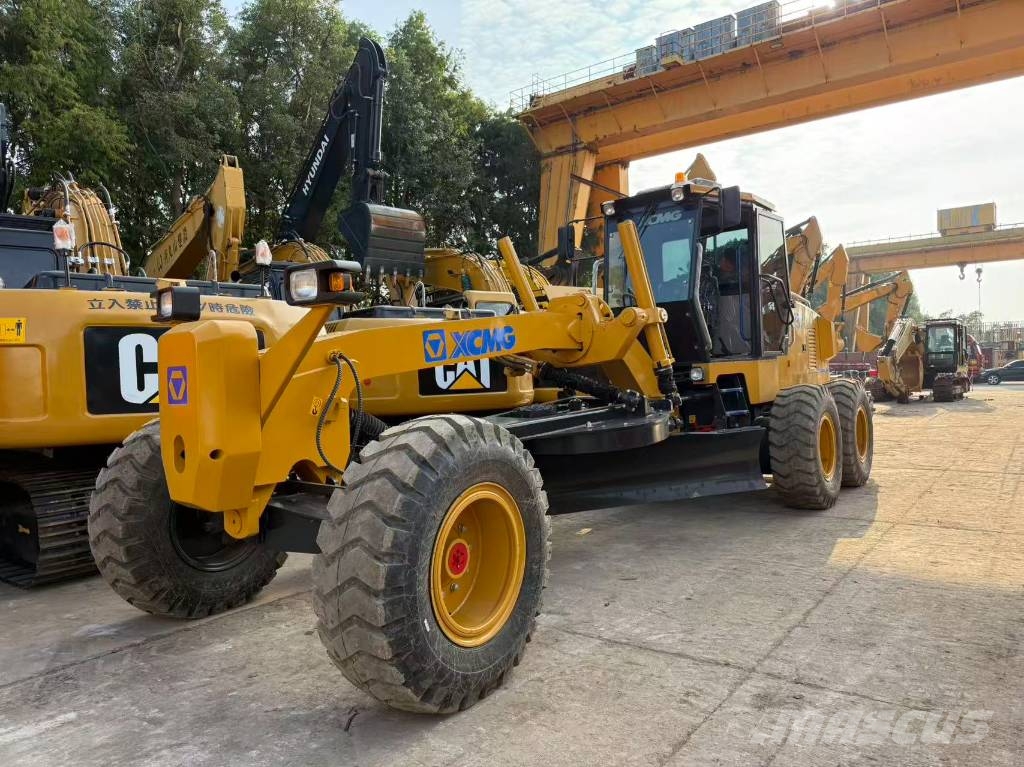 XCMG GR 1803 معدات تمهيد الطرق