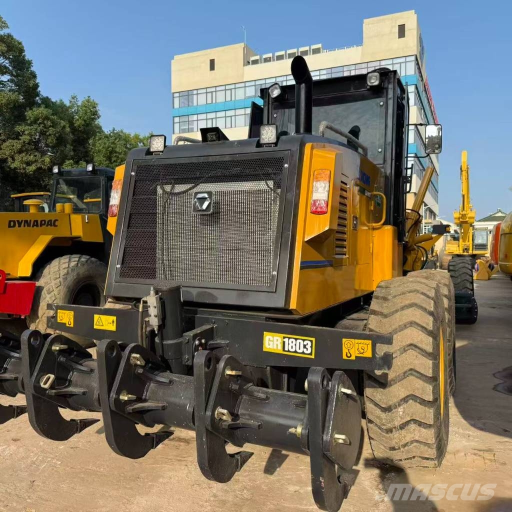 XCMG GR 1803 معدات تمهيد الطرق