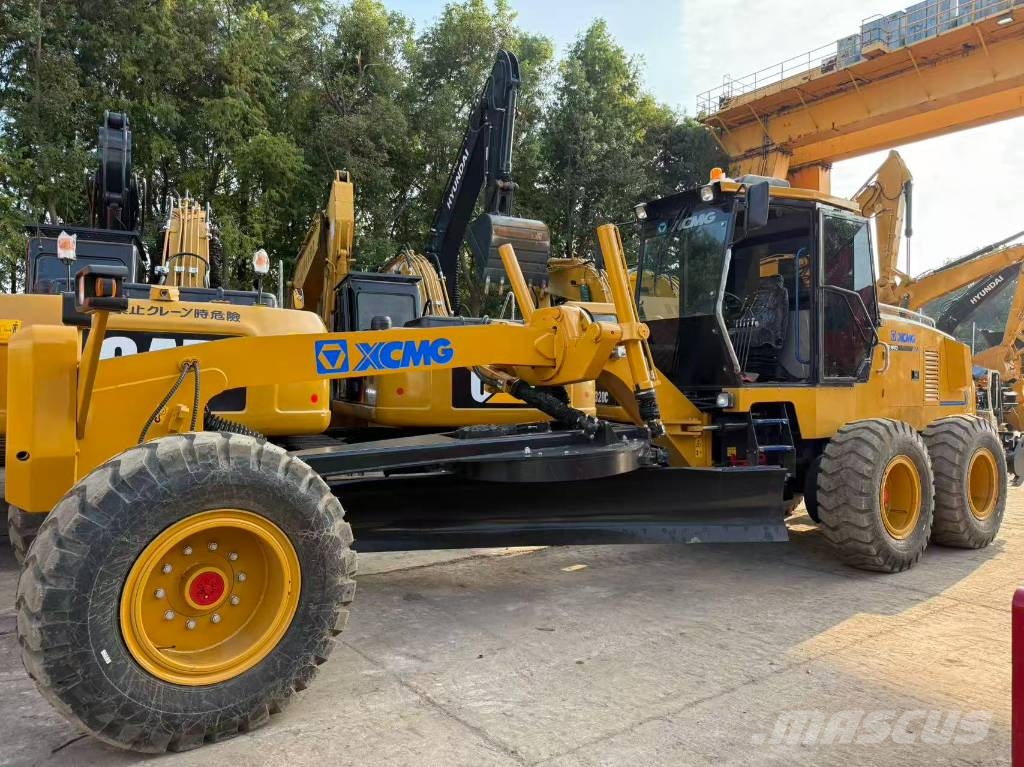 XCMG GR 1803 معدات تمهيد الطرق