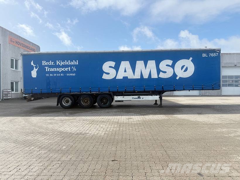 Krone 3 axle Curtainsider / Planenauflieger Tentinės puspriekabės