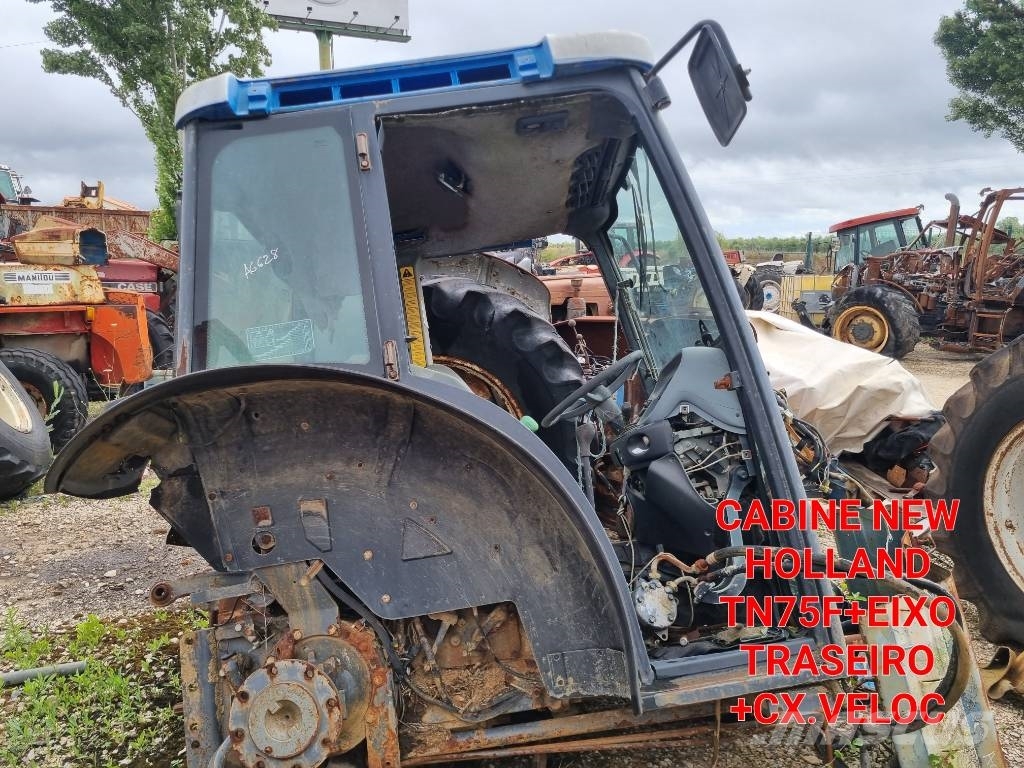 New Holland TN75F PARA PEÇAS Cabines e interior