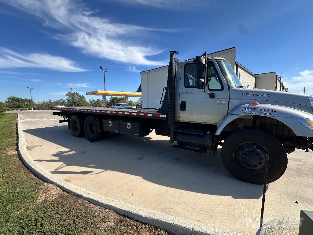 International 7400 회수 차량