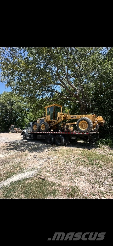 International 7400 회수 차량