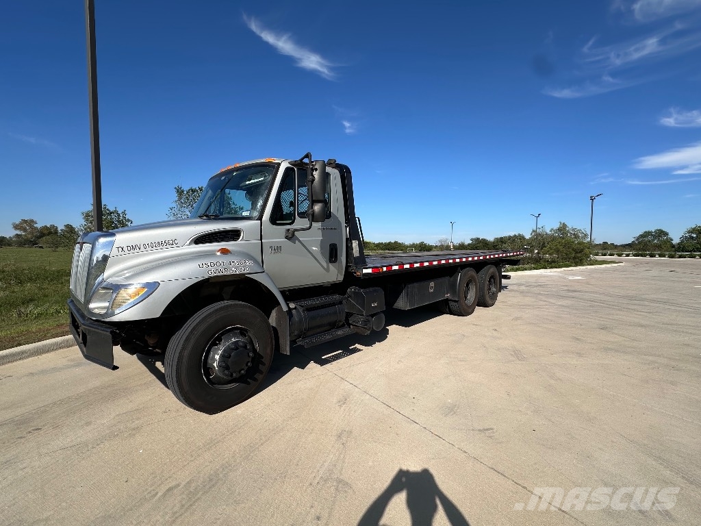 International 7400 회수 차량