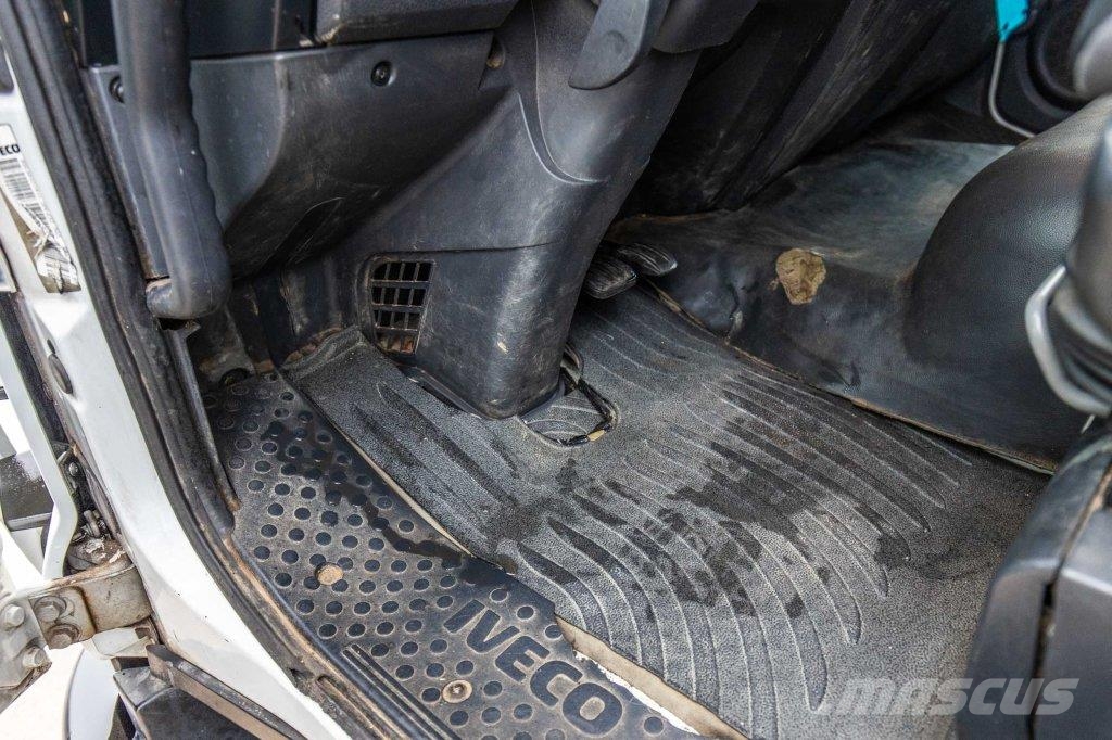 Iveco EUROCARGO ML80E18D-DOKA شاحنات مسطحة/مفصلية الجوانب