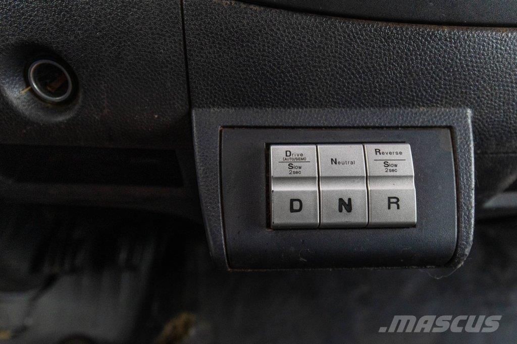 Iveco EUROCARGO ML80E18D-DOKA شاحنات مسطحة/مفصلية الجوانب