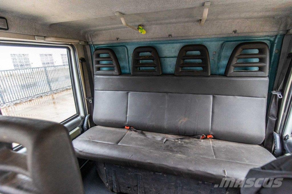 Iveco EUROCARGO ML80E18D-DOKA شاحنات مسطحة/مفصلية الجوانب
