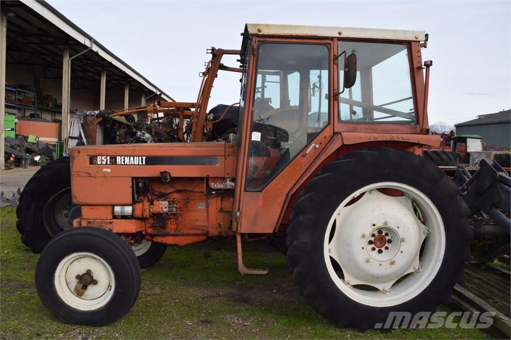 Renault 651 트랙터