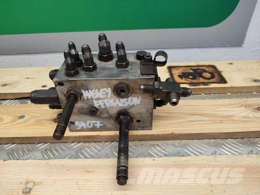 Massey Ferguson 9407 (7210001) hydraulic block Hidraulika