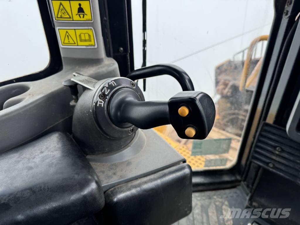 CAT D9T - Ripper / Auto Greasing / Airco 크롤러 도저