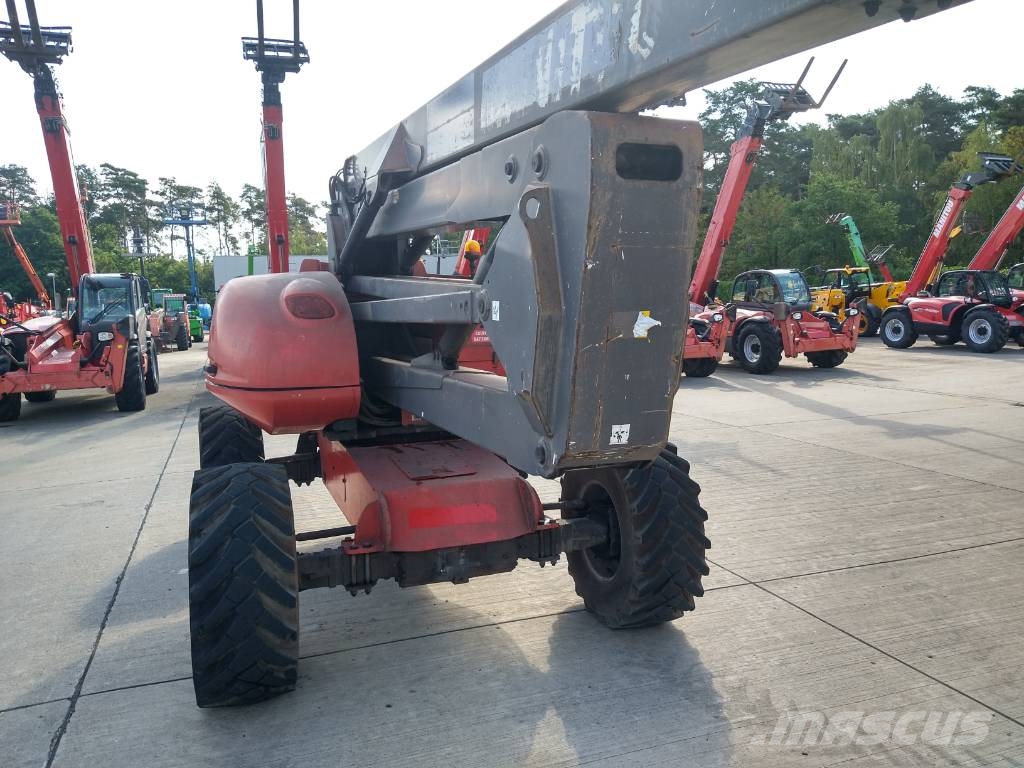 Manitou 200 ATJ (261) Zelfrijdende knikarm hoogwerker