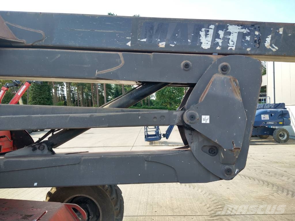 Manitou 200 ATJ (261) Zelfrijdende knikarm hoogwerker