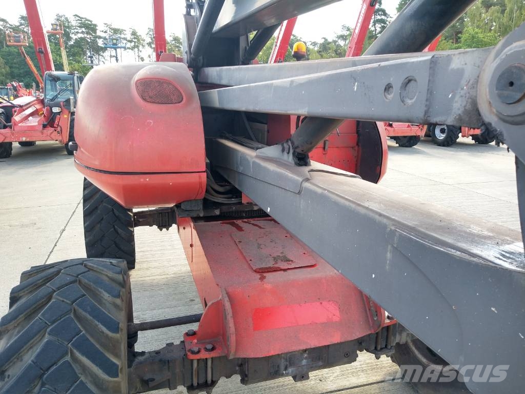 Manitou 200 ATJ (261) Zelfrijdende knikarm hoogwerker
