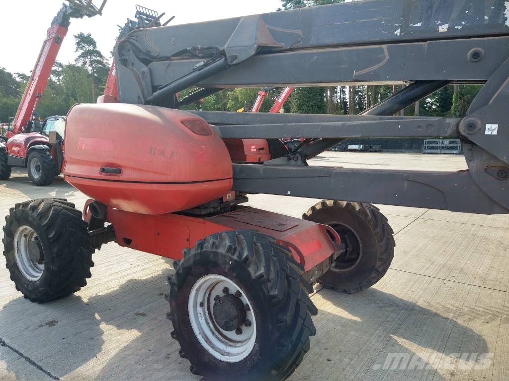 Manitou 200 ATJ (261) Zelfrijdende knikarm hoogwerker