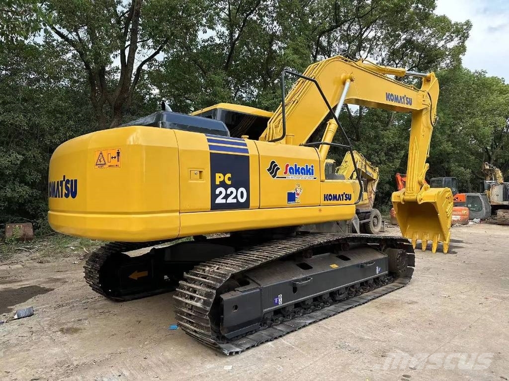Komatsu PC220-8 Εκσκαφείς με ερπύστριες