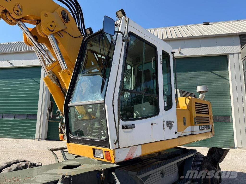 Liebherr A924B Litronic 2x bucket // AIRCON // Outriggers Εκσκαφείς με τροχούς - λάστιχα