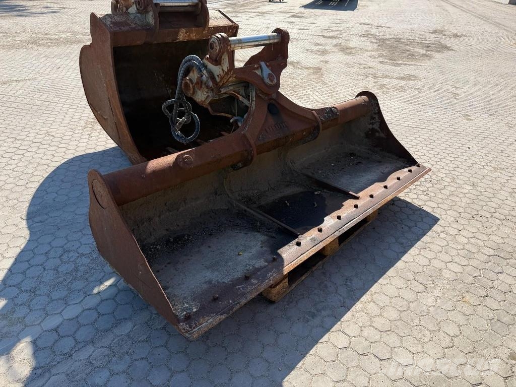 Liebherr A924B Litronic 2x bucket // AIRCON // Outriggers Εκσκαφείς με τροχούς - λάστιχα