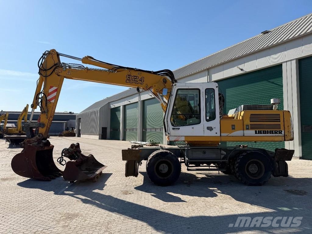Liebherr A924B Litronic 2x bucket // AIRCON // Outriggers Εκσκαφείς με τροχούς - λάστιχα
