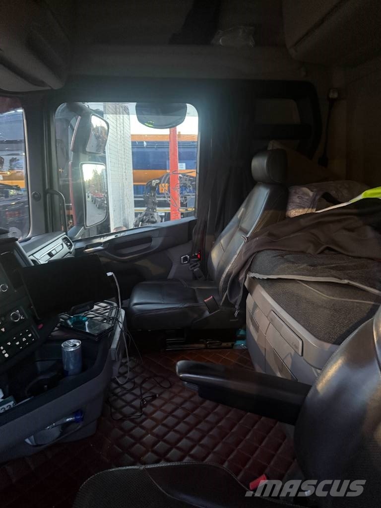 Scania R 560 Metsaveokid