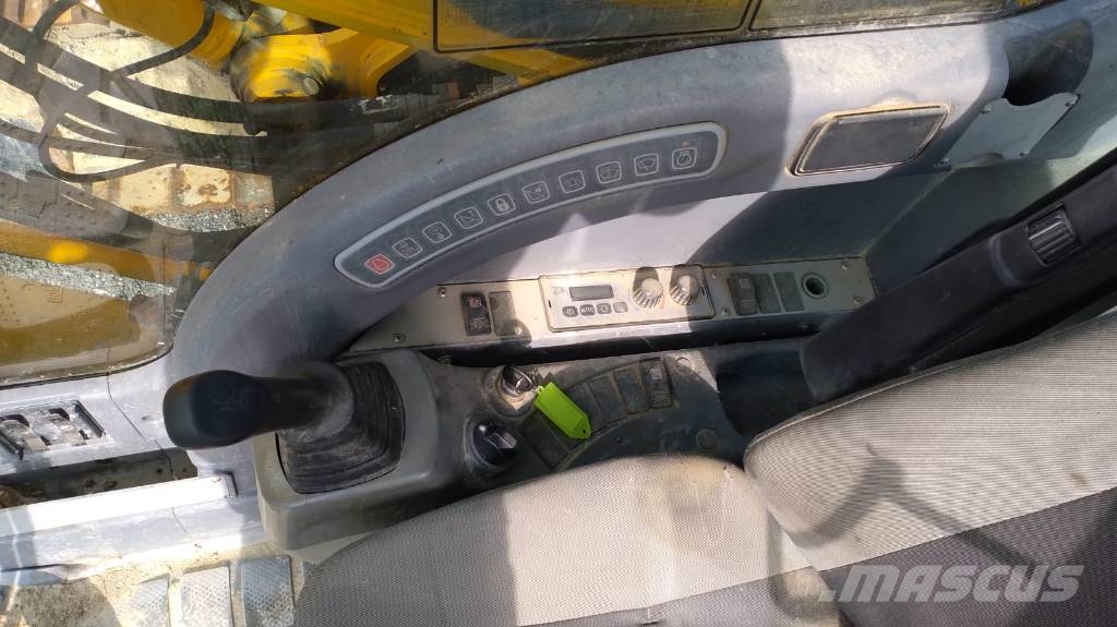 JCB JS 330 ME Rupsgraafmachines