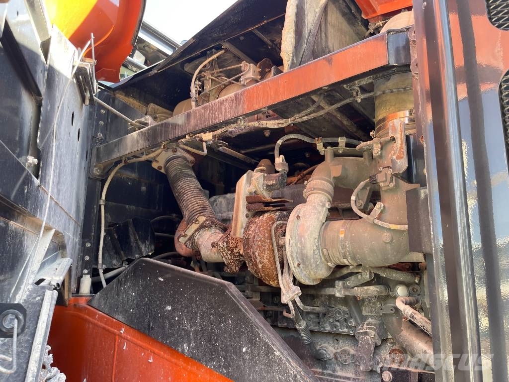 Hitachi ZW 550 - 6 Wheel loaders