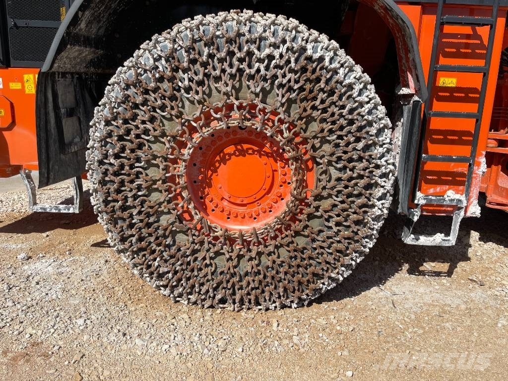 Hitachi ZW 550 - 6 Wheel loaders