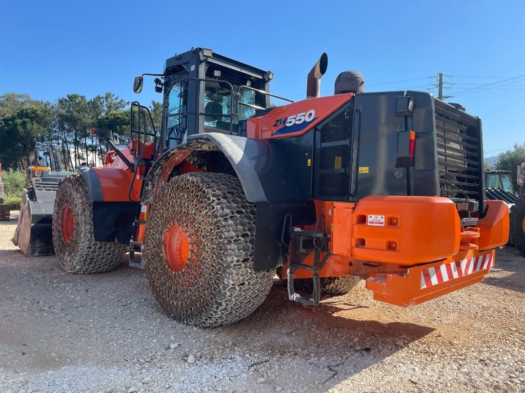 Hitachi ZW 550 - 6 Wheel loaders