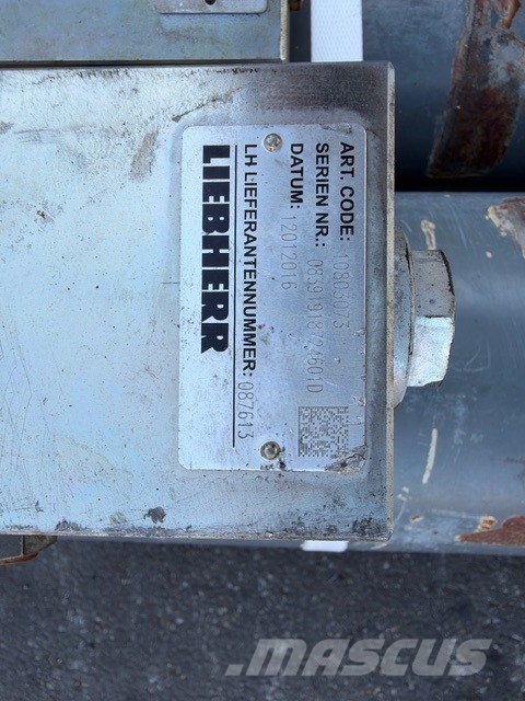 Liebherr R 924 Compact USED HYDRAULIC CYLINDER COMPLET Componenti idrauliche