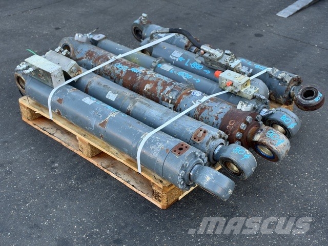 Liebherr R 924 Compact USED HYDRAULIC CYLINDER COMPLET Componenti idrauliche