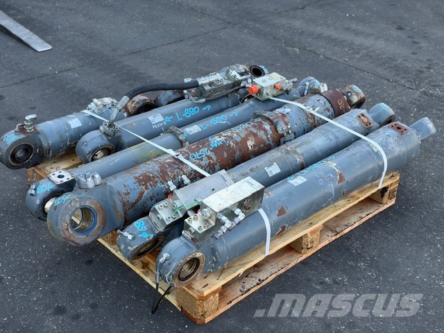 Liebherr R 924 Compact USED HYDRAULIC CYLINDER COMPLET Componenti idrauliche