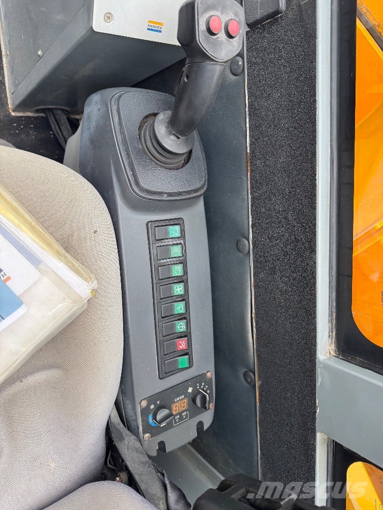 Handex HD 520 B 履帶式起重機