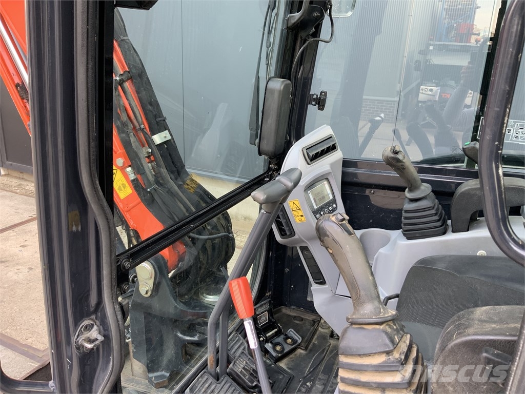 Kubota KX 042-4 小型挖掘机