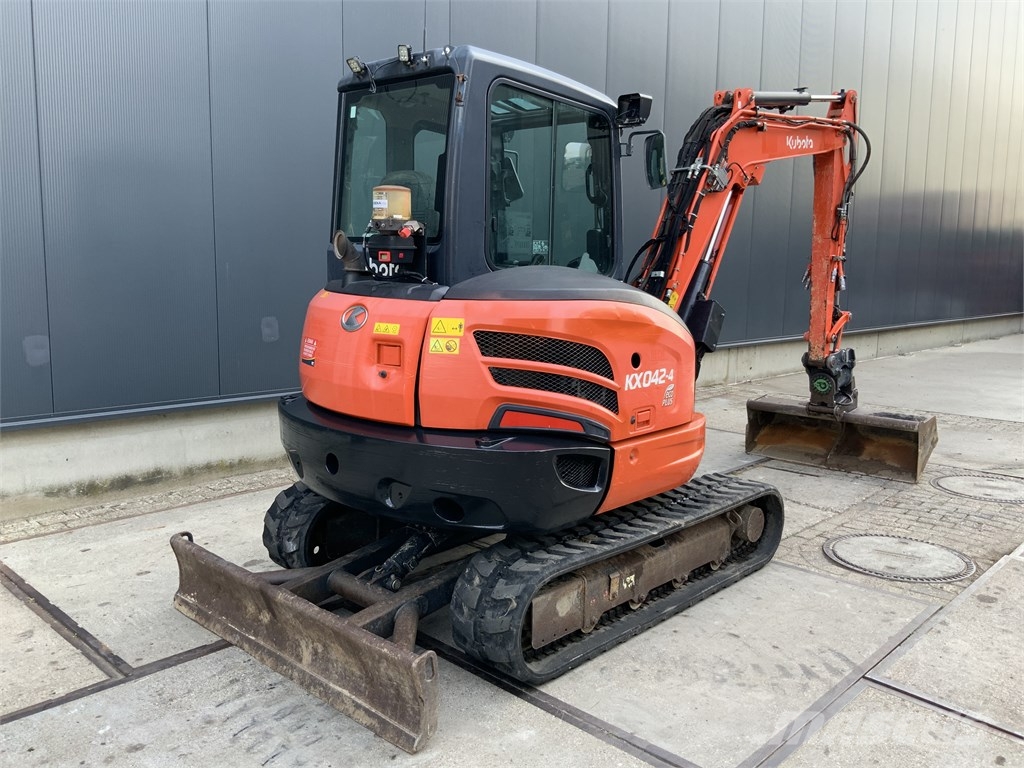 Kubota KX 042-4 小型挖掘机
