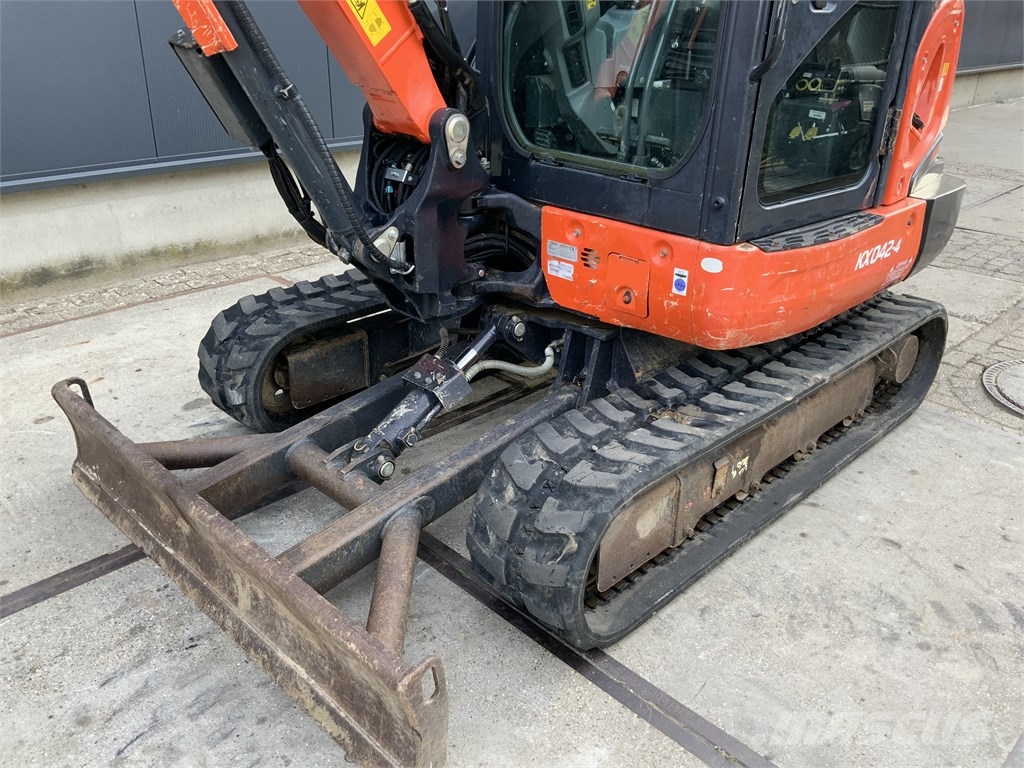 Kubota KX 042-4 小型挖掘机