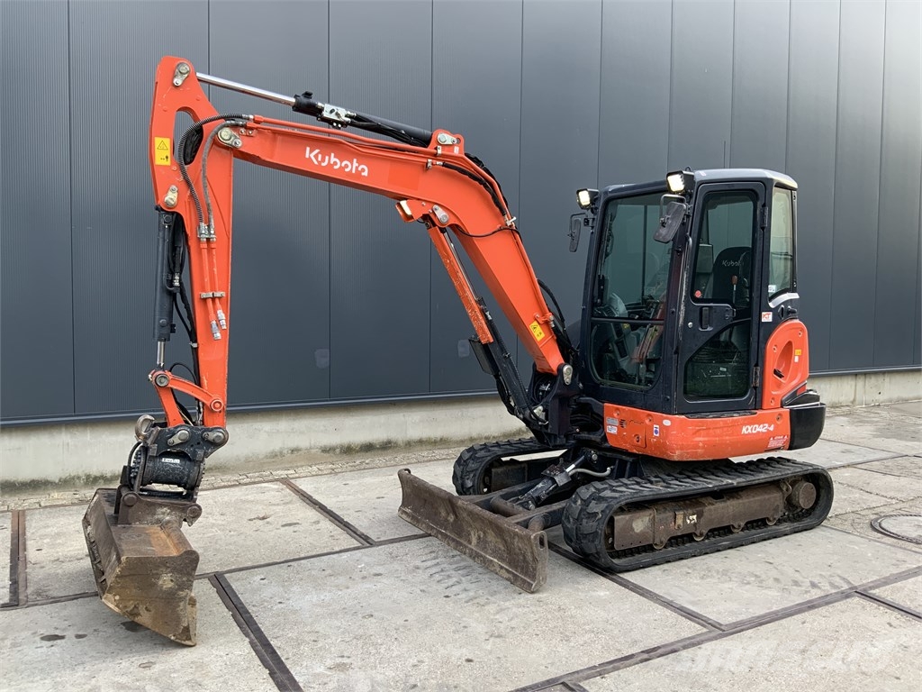 Kubota KX 042-4 小型挖掘机