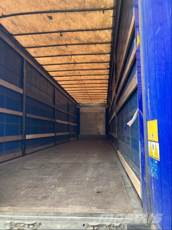 Schmitz Cargobull Trailer Curtainsider Lifting + Sliding Roof Mega Curtainsiderauflieger