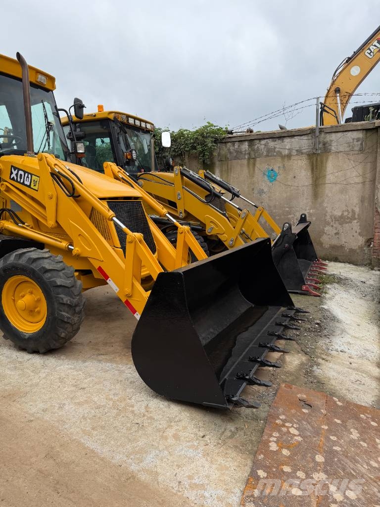 JCB 3 CX made in UK Rovokopači