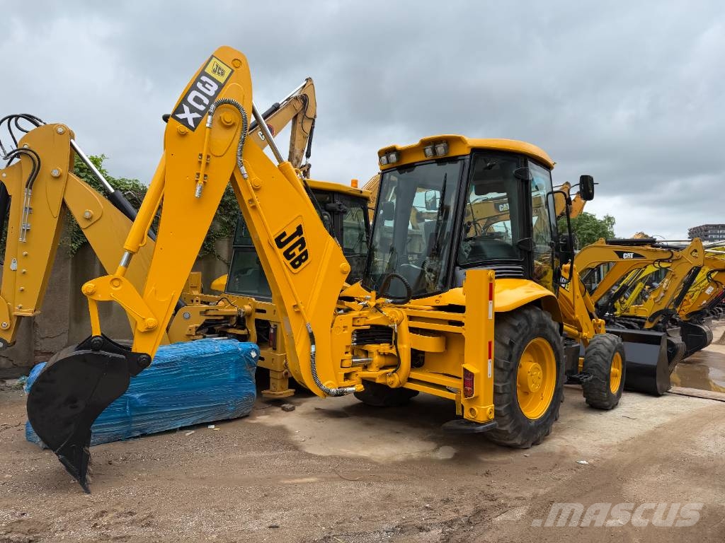 JCB 3 CX made in UK Rovokopači