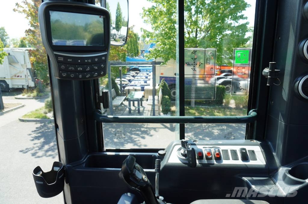 Hyundai HL940A articulated loader/ year 2021/ weight 13.5t Фронтальні навантажувачі