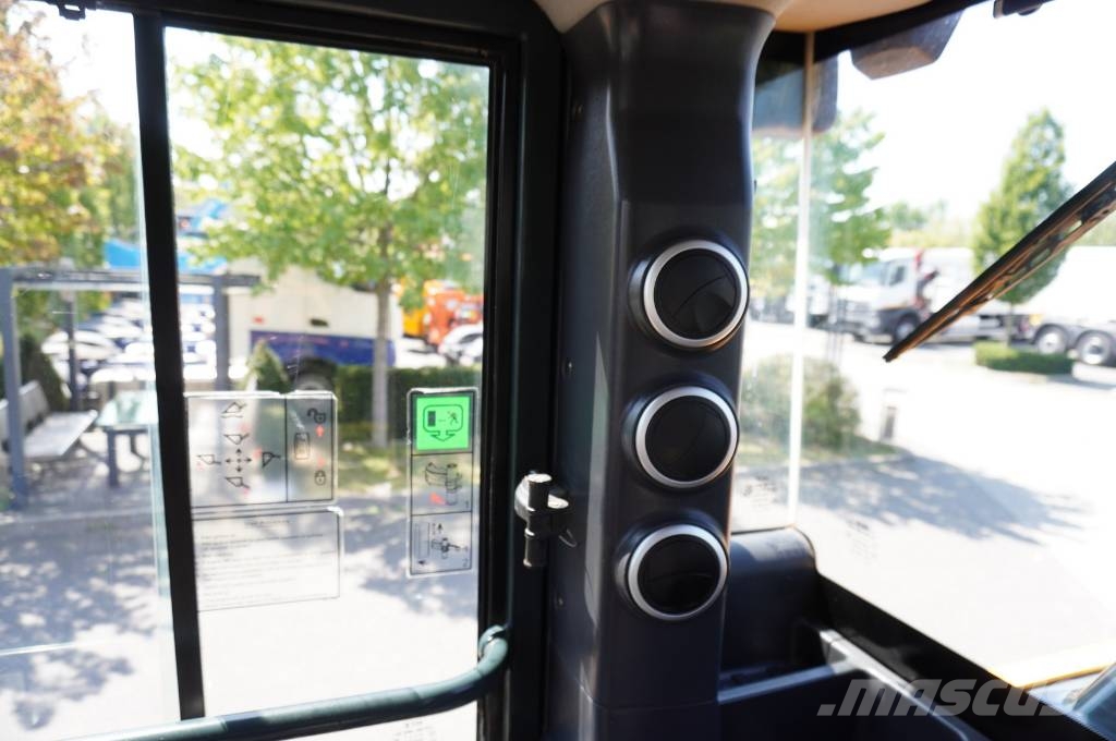 Hyundai HL940A articulated loader/ year 2021/ weight 13.5t Фронтальні навантажувачі