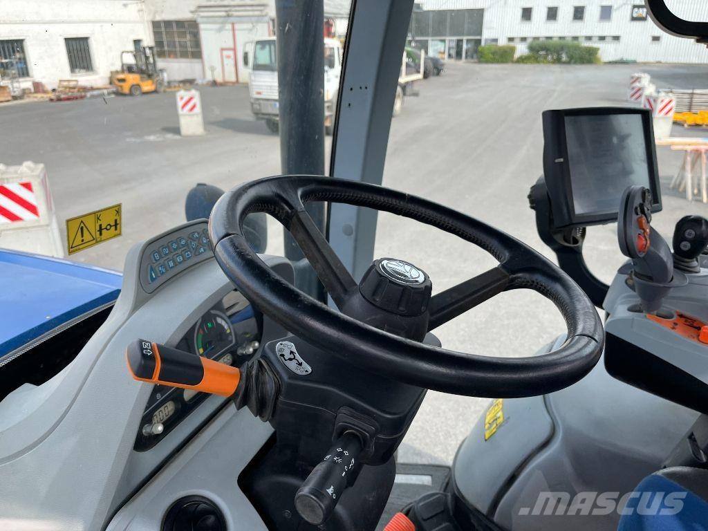 New Holland T7.225 Traktoriai