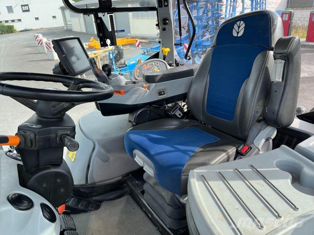 New Holland T7.225 Traktoren