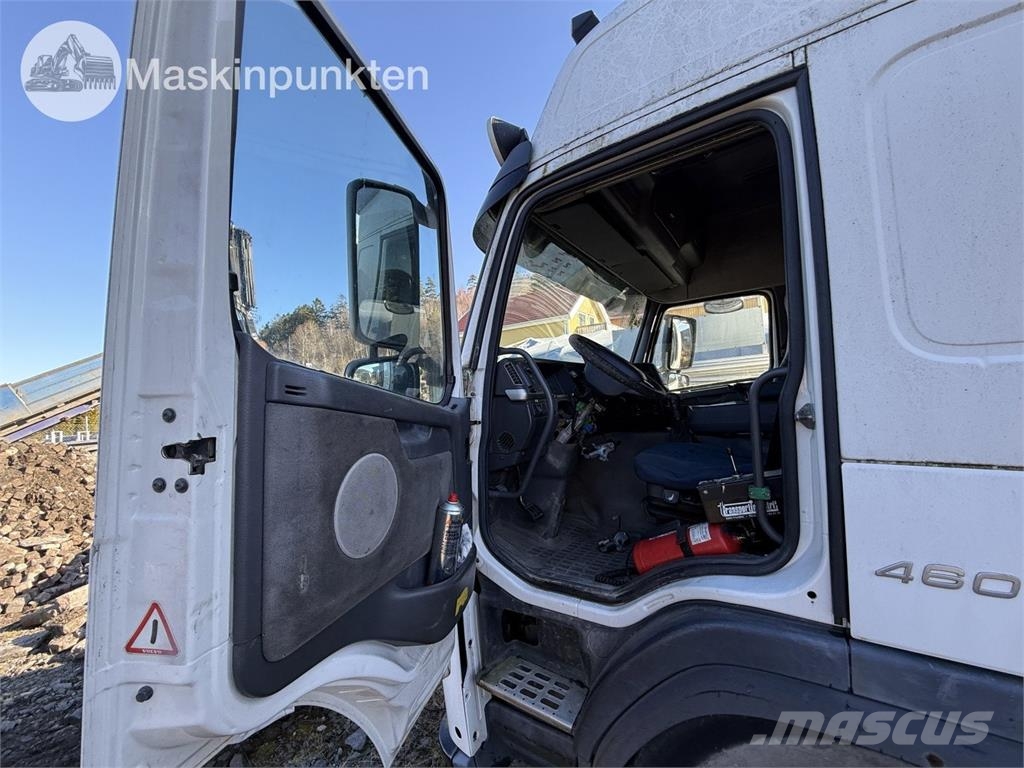 Volvo FM12-52 8X2 工程吊钩车